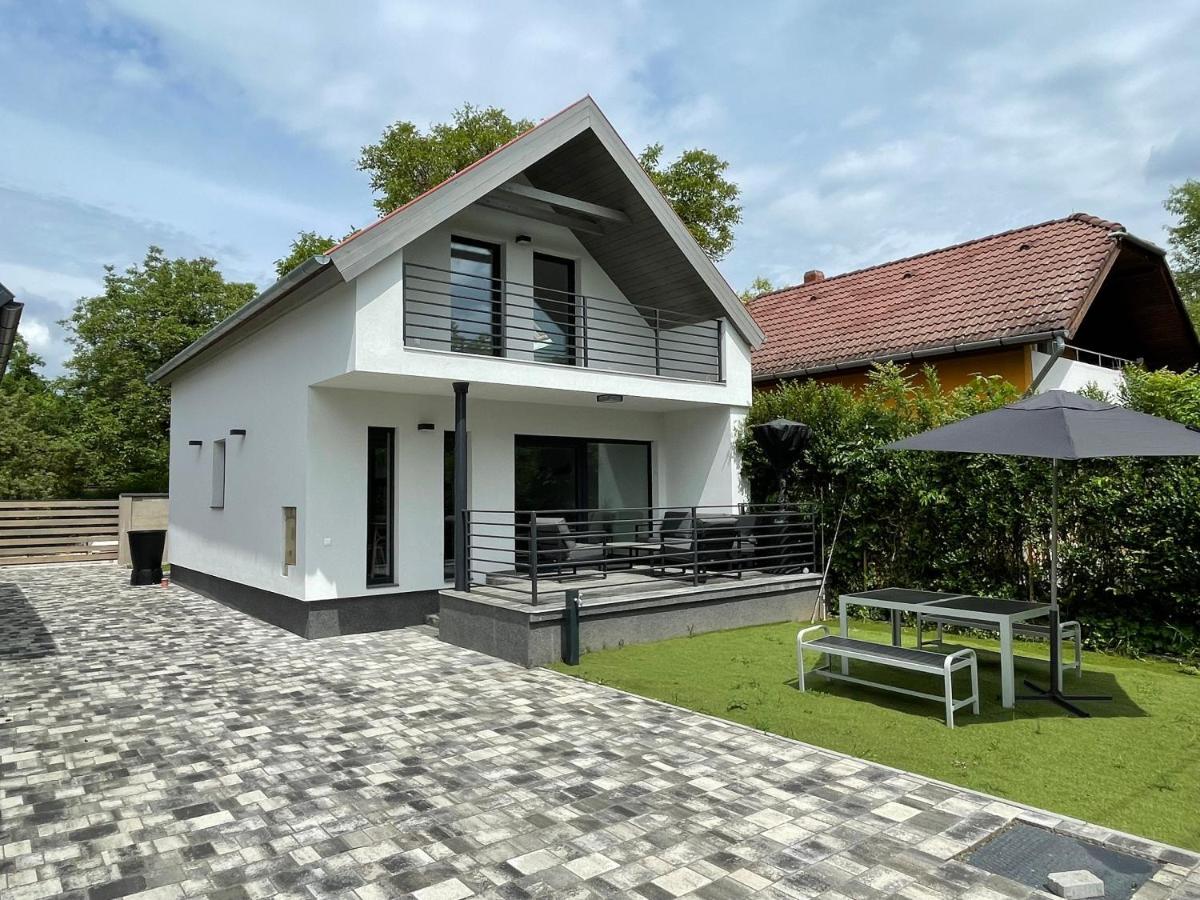 Napsugár Vendégház Zánka Exterior foto